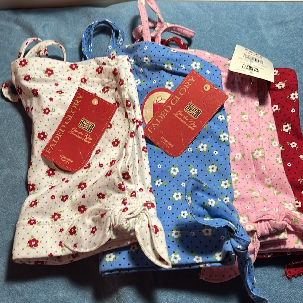 4 pcs.pcs kids tops Size 7–8 NWT - Picture 3 of 7